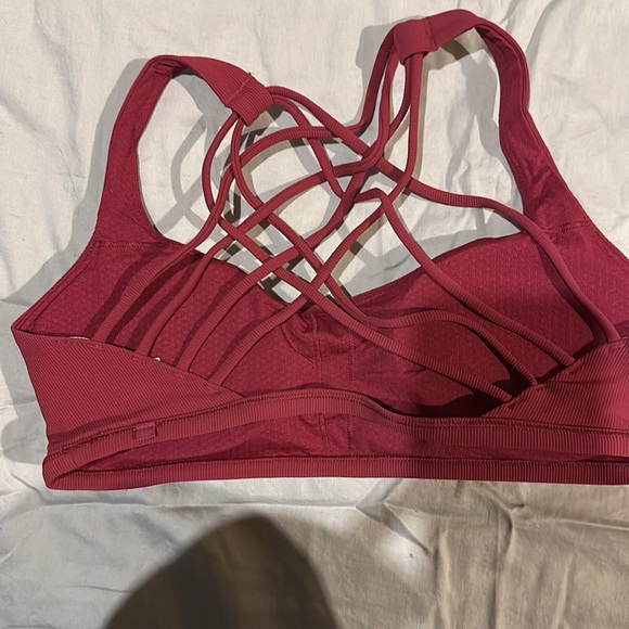 Lululemon bra - Picture 2 of 3